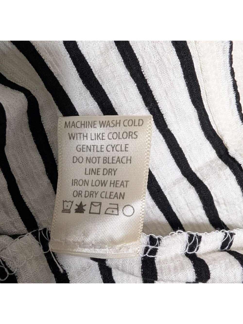 Max Studio Striped Mini Dress Ruffled Sleeves Flounced Hem 1X White & Black - Picture 8 of 13